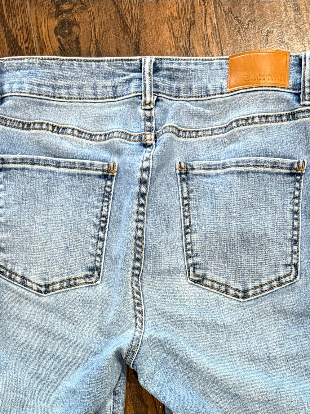 Tahari Belleville Premium Denim Jean 4P Light Wash Blue Jeans Bootcut Flare - Picture 10 of 12